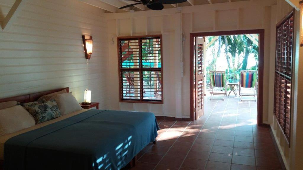 בוקס דל טורו Bluff Beach Retreat מראה חיצוני תמונה