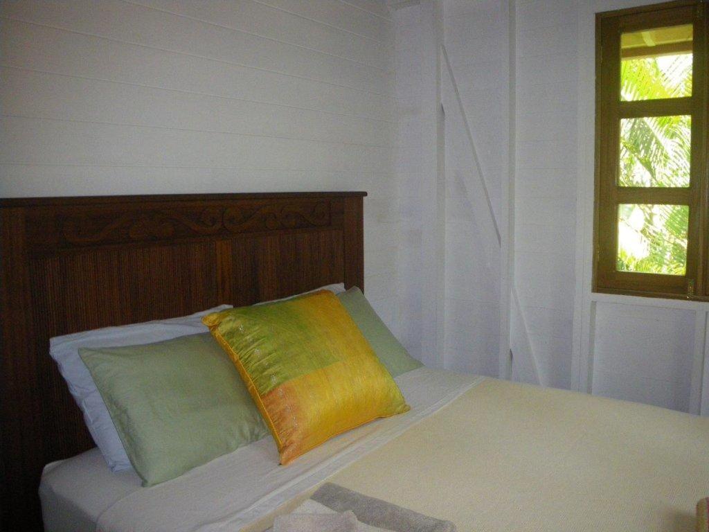 בוקס דל טורו Bluff Beach Retreat מראה חיצוני תמונה