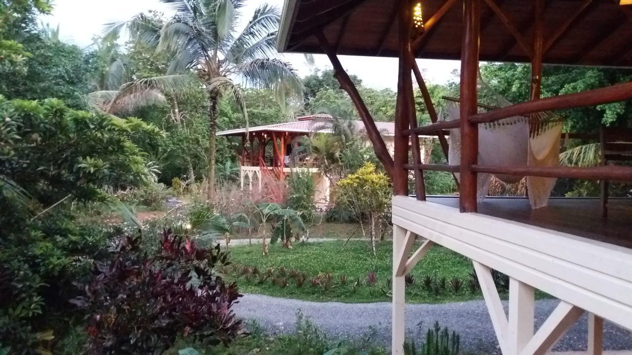 בוקס דל טורו Bluff Beach Retreat מראה חיצוני תמונה